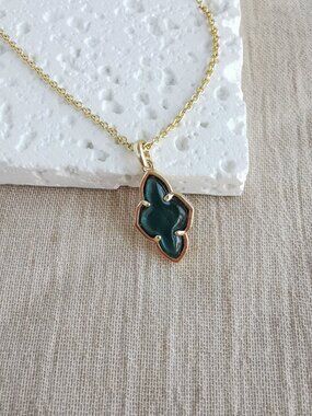 ✨Kendra Scott✨ Framed Abbie Gold Short Necklace Teal Tiger’s Eye